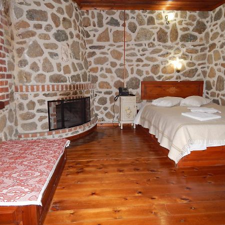Ξενώνας Αριάδνη - Guesthouse Ariadni Lemos Bagian luar foto