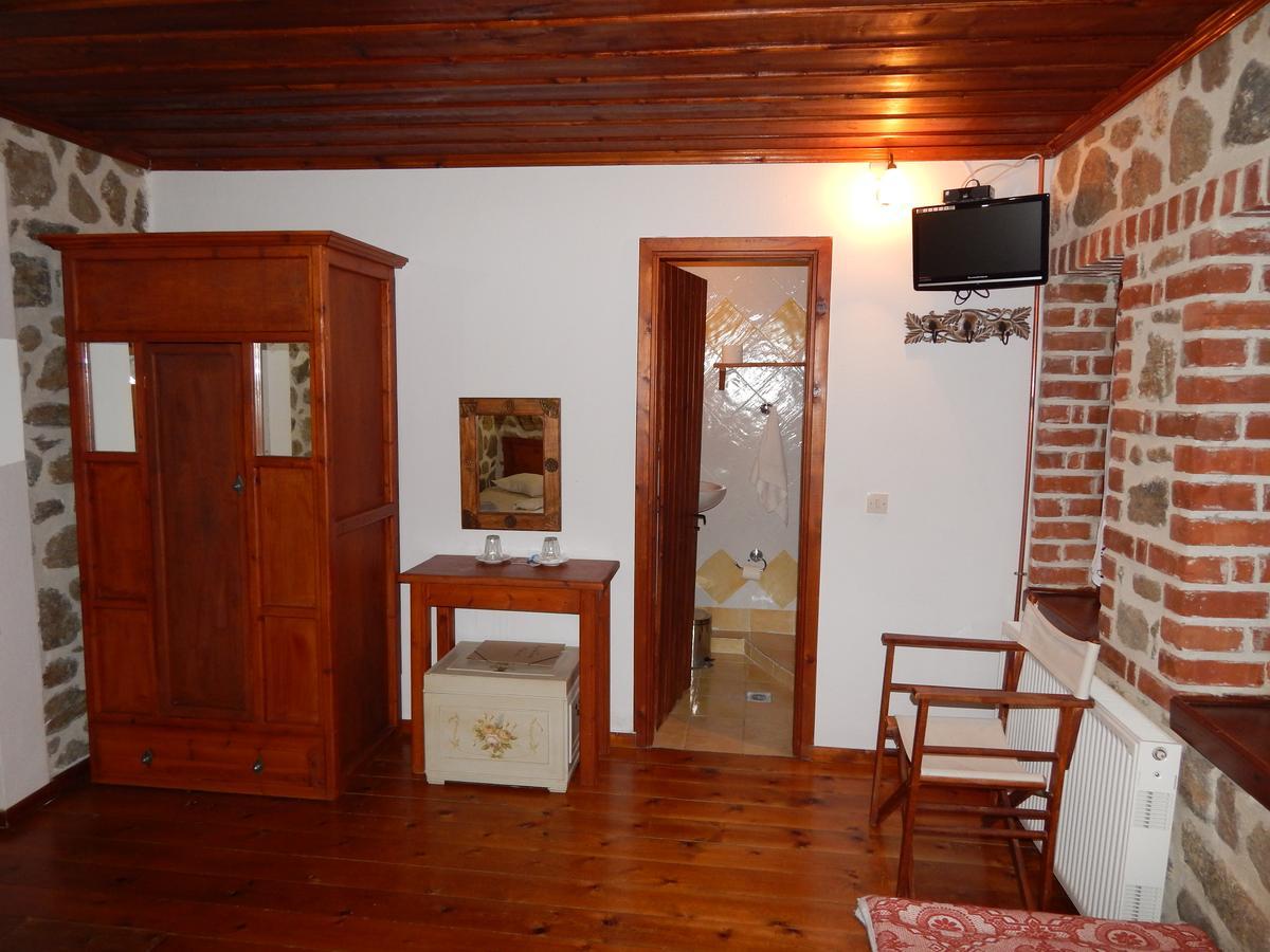 Ξενώνας Αριάδνη - Guesthouse Ariadni Lemos Bagian luar foto
